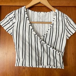 Pac lSun-Wrapped Crop Top